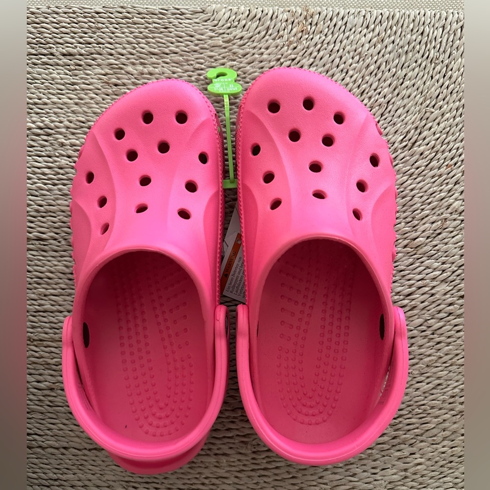BRAND NEW BAYA CLOG | CROCS